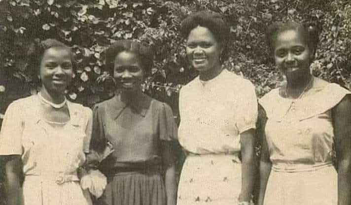 MEET NIGERIA’S FIRST FEMALE UNIVERSITY STUDENTS WHO CHANGED HISTORY